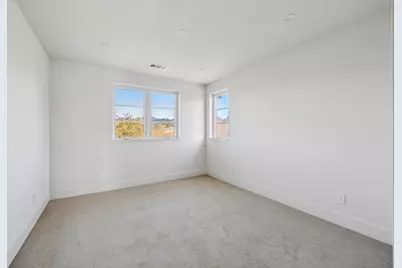 577 Creekside Ct, Half Moon Bay, CA 94019 - Photo 32