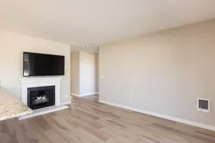300 Glenwood Cir 265, Monterey, CA 93940 - Photo 6