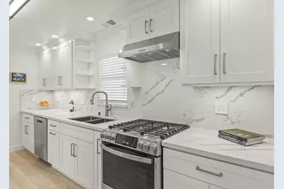 272 Clay St, Monterey, CA 93940 - Photo 16