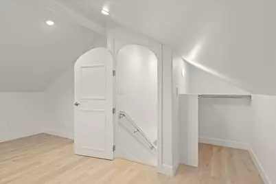 272 Clay St, Monterey, CA 93940 - Photo 32