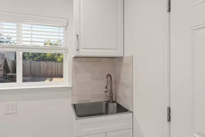 272 Clay St, Monterey, CA 93940 - Photo 20