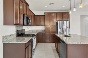 215 Lucero Dr, Hollister, CA 95023 - Photo 14