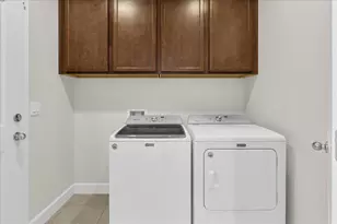 215 Lucero Dr, Hollister, CA 95023 - Photo 34