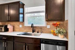 1672 Thistle Ln, Los Banos, CA 93635 - Photo 10