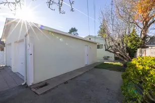 609 Congress Ave, Pacific Grove, CA 93950 - Photo 40