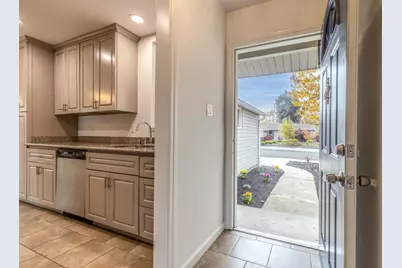 3140 Fitzpatrick Dr, Concord, CA 94519 - Photo 4