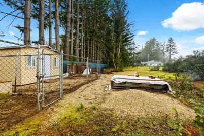 60 Braemoor Dr, Santa Cruz, CA 95060 - Photo 16