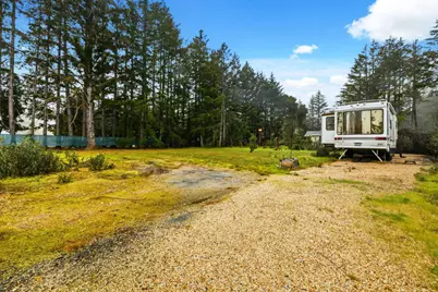 60 Braemoor Dr, Santa Cruz, CA 95060 - Photo 10