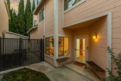 239 Kerry Cmn, Fremont, CA 94536 - Photo 38