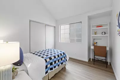 239 Kerry Cmn, Fremont, CA 94536 - Photo 18