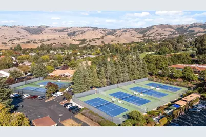 7704 Galloway Dr, San Jose, CA 95135 - Photo 42