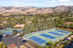 7704 Galloway Dr, San Jose, CA 95135 - Photo 42