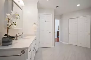 7704 Galloway Dr, San Jose, CA 95135 - Photo 26