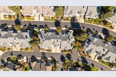 7704 Galloway Dr, San Jose, CA 95135 - Photo 36