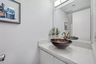 2339 Lava Dr, San Jose, CA 95133 - Photo 32