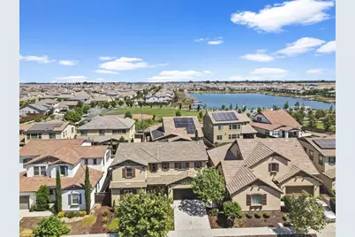 1737 Cranbrook Ct, Lathrop, CA 95330 - Photo 2