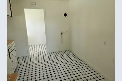 200 Carmelo Ln, South San Francisco, CA 94080 - Photo 6