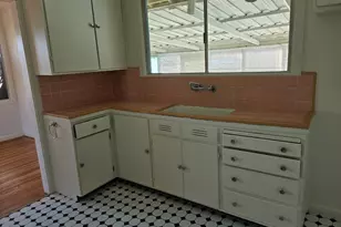 200 Carmelo Ln, South San Francisco, CA 94080 - Photo 8