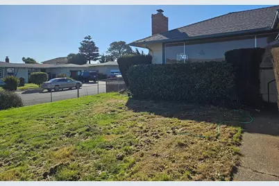 200 Carmelo Ln, South San Francisco, CA 94080 - Photo 20