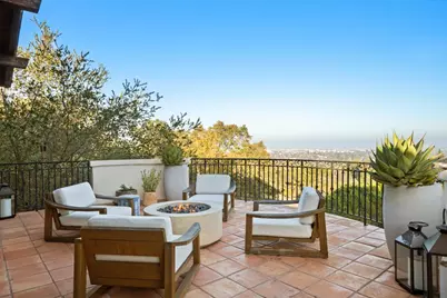 707 Vista Dr, Redwood City, CA 94062 - Photo 6