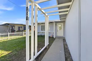 458 Rainier Dr, Salinas, CA 93906 - Photo 4