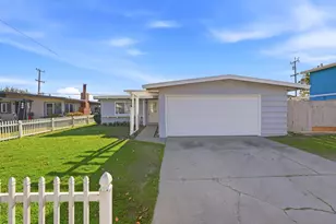 458 Rainier Dr, Salinas, CA 93906 - Photo 1