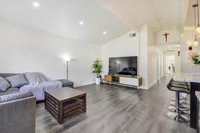 404 El Cajon Dr, San Jose, CA 95111 - Photo 4