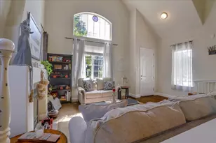 1760 Morning Glory Dr, Hollister, CA 95023 - Photo 6