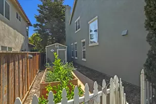 1760 Morning Glory Dr, Hollister, CA 95023 - Photo 40