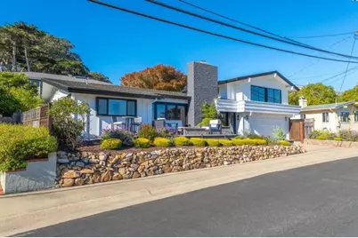 859 Balboa Ave, Pacific Grove, CA 93950 - Photo 2