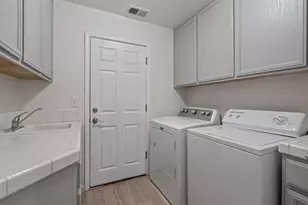 1697 Via Milano Dr, Gustine, CA 95322 - Photo 26