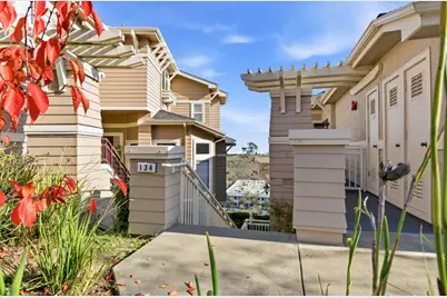 134 Cliff Swallow Ct, Brisbane, CA 94005 - Photo 4