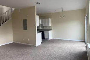 225 Pacifica Blvd 204, Watsonville, CA 95076 - Photo 2