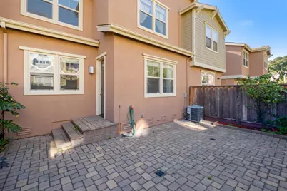 6264 Rocky Point Ct, Oakland, CA 94605 - Photo 34