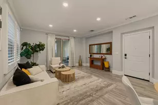 1057 Foxglove Pl 202, San Jose, CA 95131 - Photo 6