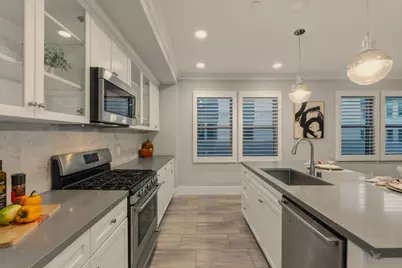 1057 Foxglove Pl 202, San Jose, CA 95131 - Photo 22