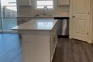 2114 Coulter Ln 393P, Los Banos, CA 93635 - Photo 2