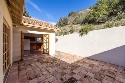 90 Harper Canyon Rd, Salinas, CA 93908 - Photo 8