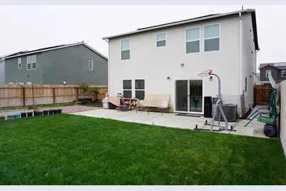 405 Greene Way, Los Banos, CA 93635 - Photo 32
