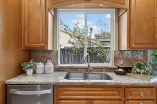 10155 Western Dr, Cupertino, CA 95014 - Photo 22