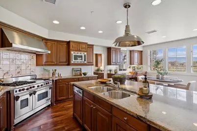 1450 Lakeview Ct, San Martin, CA 95046 - Photo 30