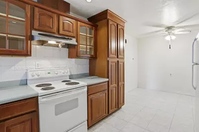 300 N Park Victoria Dr, Milpitas, CA 95035 - Photo 10