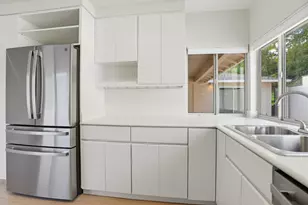 3300 El Sobrante St, San Mateo, CA 94403 - Photo 20