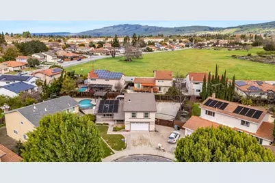 1967 Cape Hilda Pl, San Jose, CA 95133 - Photo 32