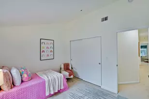 426 Galleria Dr, San Jose, CA 95134 - Photo 42