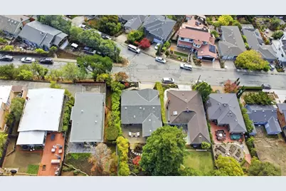 574 Wellington Dr, San Carlos, CA 94070 - Photo 54