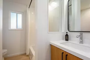 543 Everett Ct, Palo Alto, CA 94301 - Photo 18