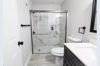 875 Wood St, Oakland, CA 94607 - Photo 6