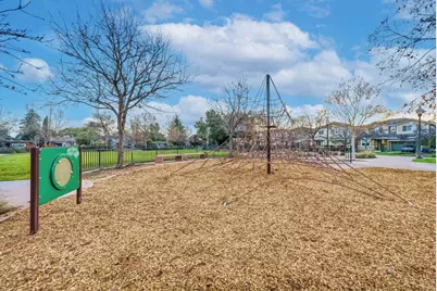 1421 Rosemary St, Menlo Park, CA 94025 - Photo 52