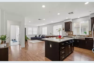 5659 Daylily St, Newark, CA 94560 - Photo 2